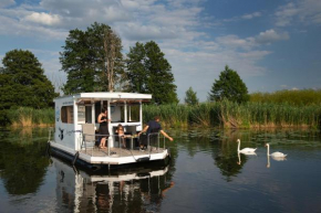 Отель Havel Cruiser - Hausboot-Flöße mit Stil  Бранденбург-На-Хафеле